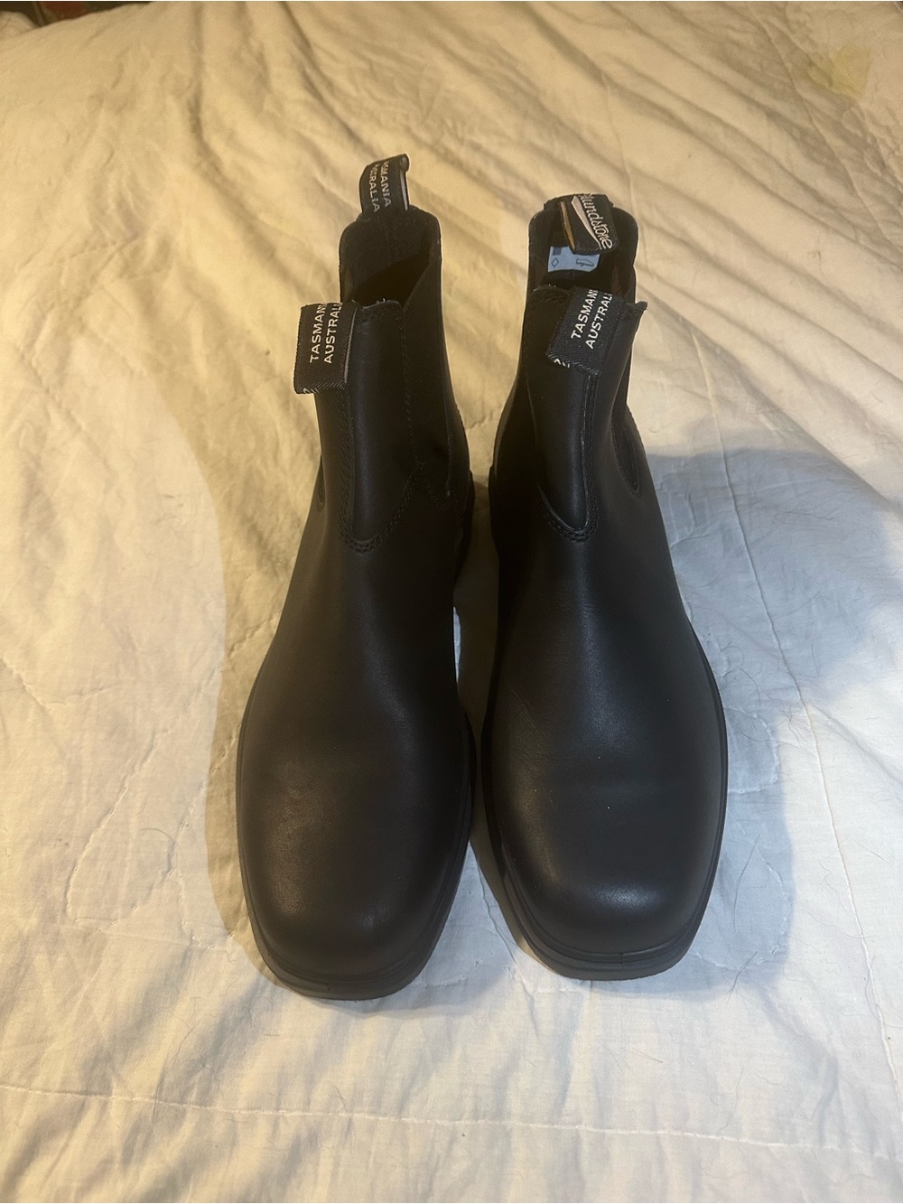 Blundstone Men's Black Chukka Boots - Slip-On Ankle Work Boots